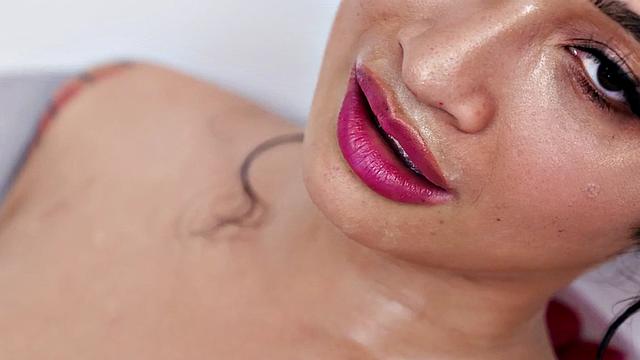 Cute inked 21yo nailed in bathroom by passionate BF