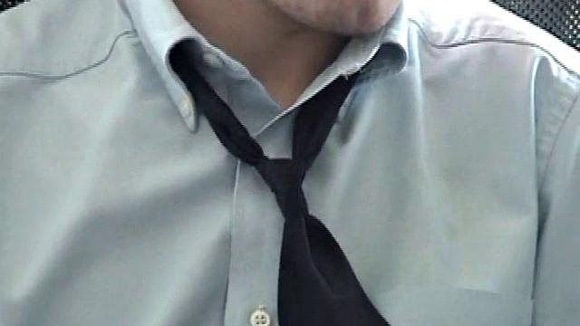 Даррел дрочит свой здоровый член и мечтает о мужском сексе