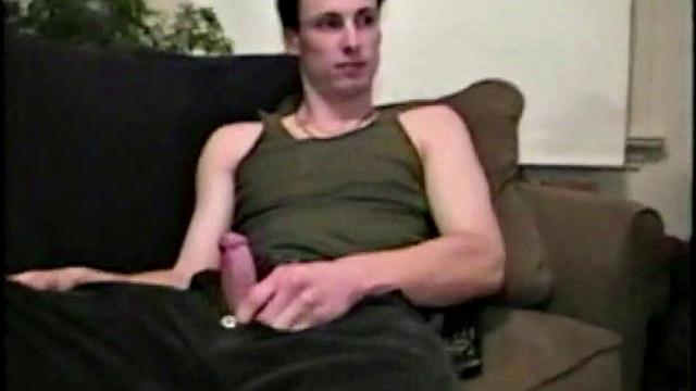 Watching this stunning Australian boy in solo scene