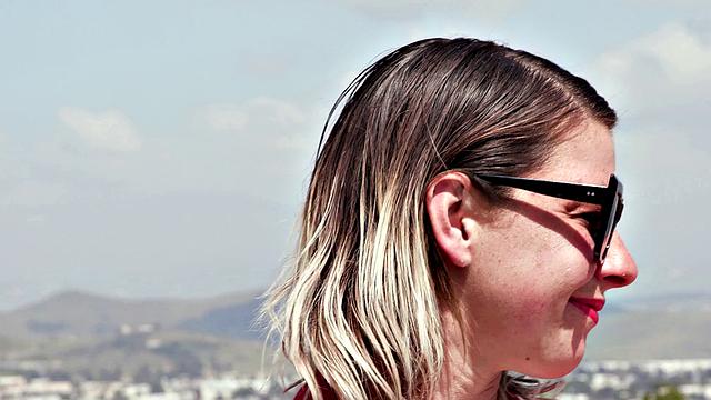 NAUGHTY TEEN BLONDE EMMA ROSIE GETS ASS FUCKED BY OLDER HANDYMAN