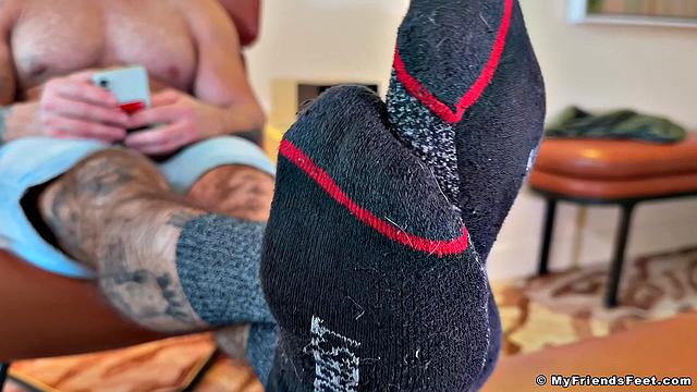 Spy on Chase's Size 10s - Chase