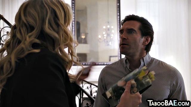 Cockhungry cougars in 3some