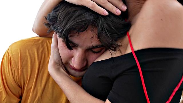 Пышногрудые мачехи соблазняют пасынков перед армией