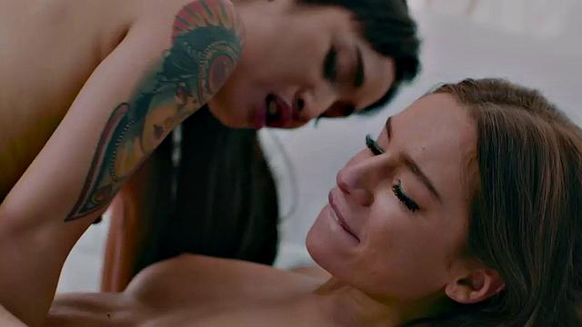 Lesbo petite BFF sluts eat pussies while fingering