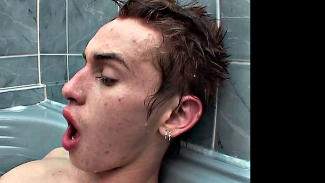 Slim Latin cocksucker nailed in jacuzzi spraying cum