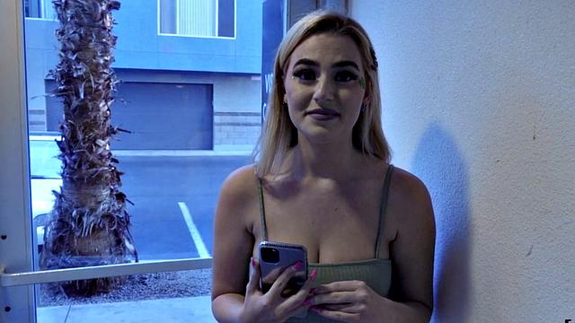 Pulled babe cockriding pov dick in this erotic couple