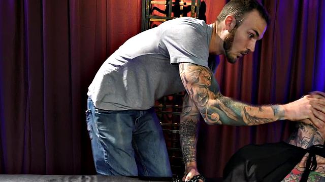 Crossdresser couple enjoy mesmerizing anal sex till cum