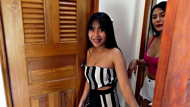 Thai Babe in Threesome