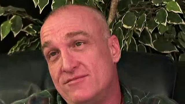 This man loves that ass play! A carpenter from northeast Georgia, Bo is in and out of Atlanta on a regular basis. He says he absolutely loves sex and would like to take as many dicks at a time as he can, which sounds good to me.