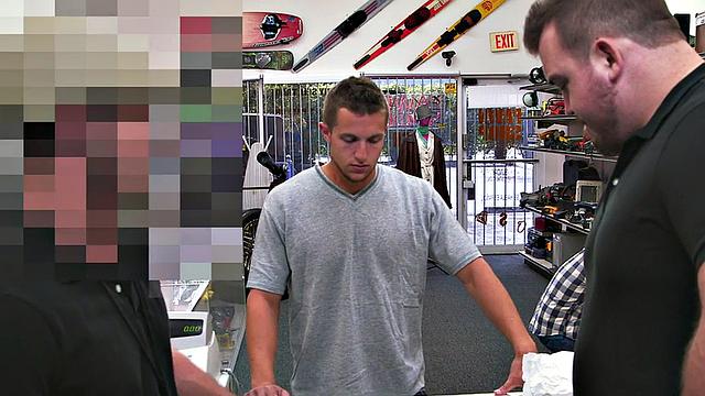 Real pawnshop customer sucks 2 cocks in amateur 3some
