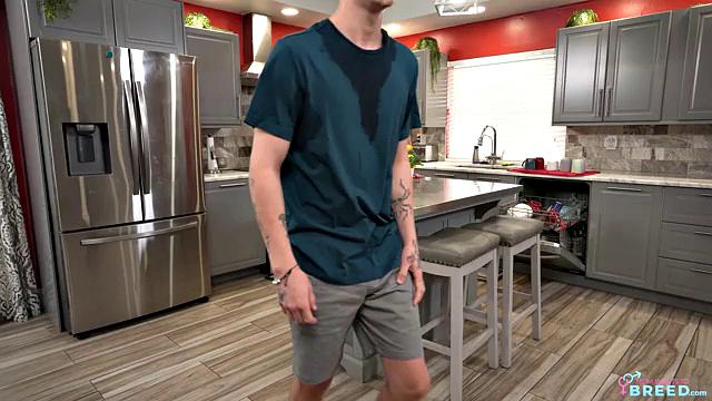 Stepmom Craves The Cream - S4:E3