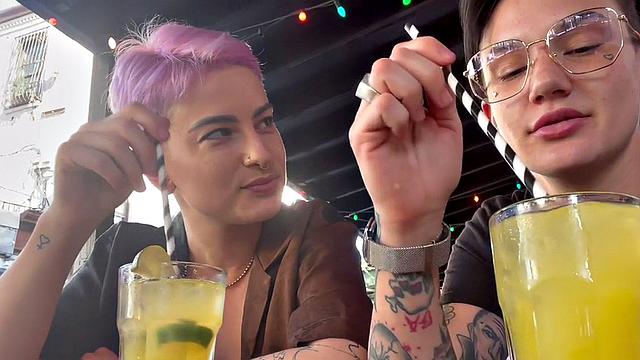 Tattooed queer licks GFs pussy in steamy sex at home