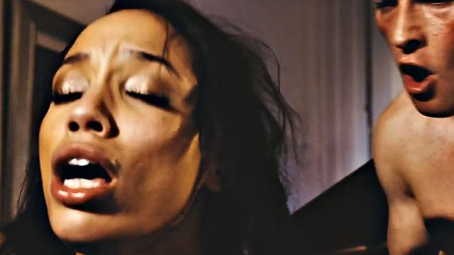 Seductive Ebony babe in lingerie gets fucked