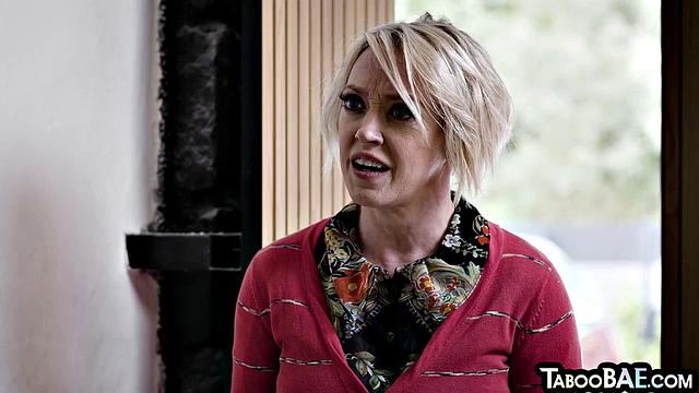 Anal-loving sluts hard fucked in a threesome