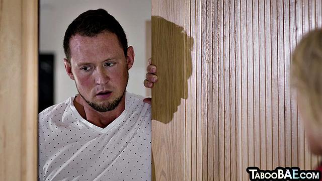 Anal-loving sluts hard fucked in a threesome