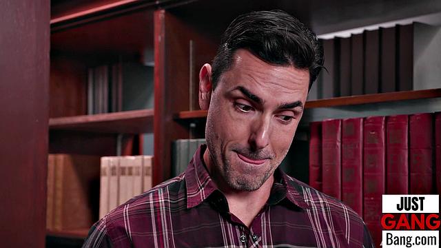 Big Booty Babe Stretching Both Holes