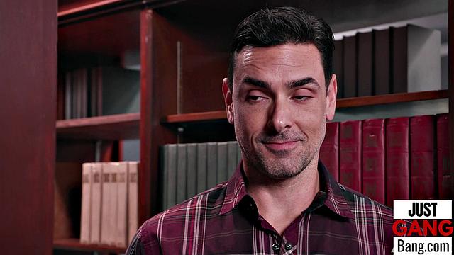 Big Booty Babe Stretching Both Holes