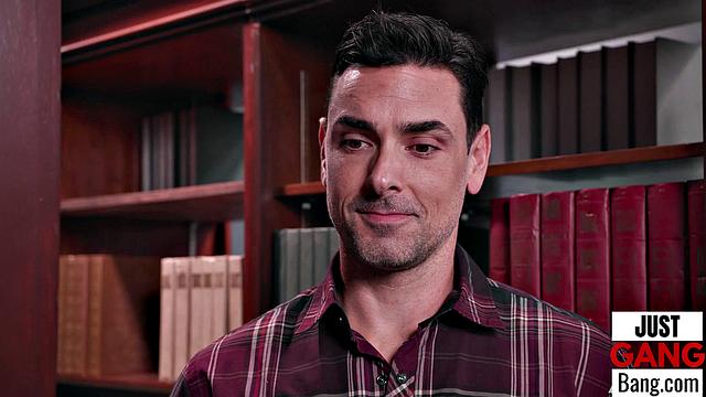 Big Booty Babe Stretching Both Holes