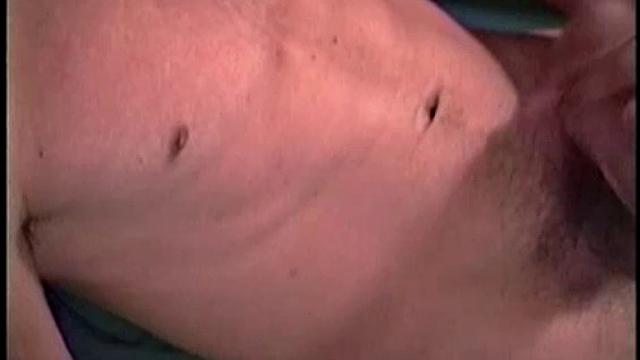 Уэйн со своим огромным хуем долго не задерживается - скучать не придётся