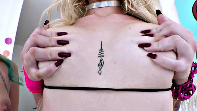 Marilyn and Electra Are Back!