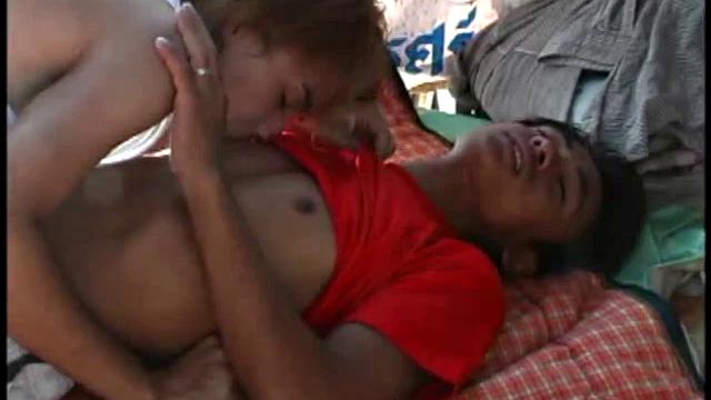 Having discovered an old shack on the beach, Asian boys Tann and Watt decide to have a quick go of it. It's not long before they are into one anothrr.