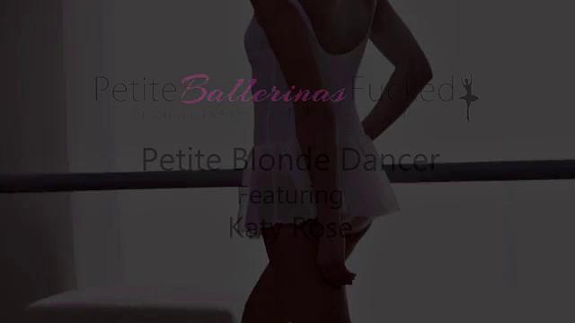 Petite Blonde - S2:E10