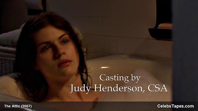 Alexandra Daddario side boobs