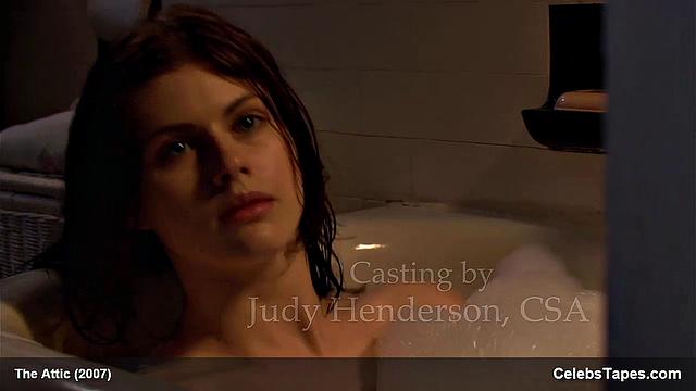 Alexandra Daddario side boobs