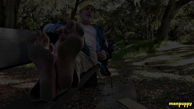 Поклонение ногам бездомного - Ричард Леннокс