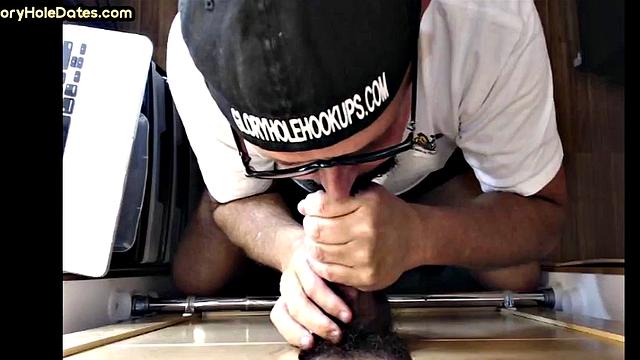 BJ gloryhole DILF eats Black cock in closeup