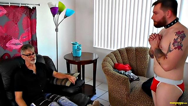 Sir Richard Gets a Foot Massage - Featuring Kaleb DeWulf & Richard Lennox