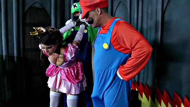 Laying Pipe with Bros