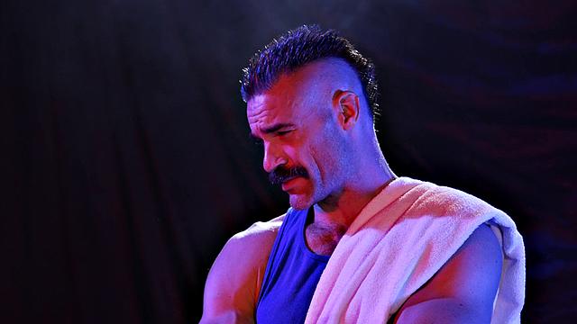 Get your workout in with this sexy gym babe in high heels & thong