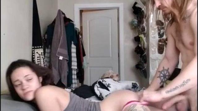 Hot Couple has Morning Sex in Bed