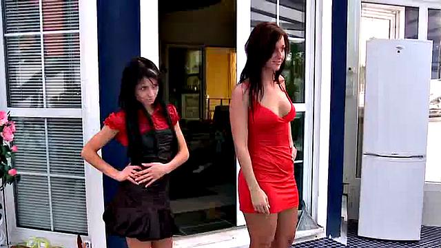 Hot fem bitches enjoy in 3some in anal hole