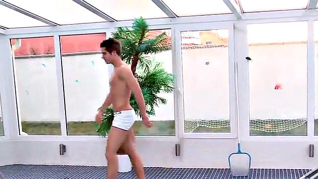 Hot fem bitches enjoy in 3some in anal hole