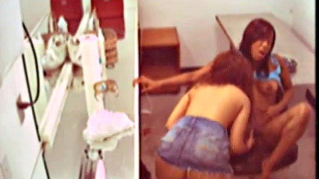 Horny office lesbians licking pussy