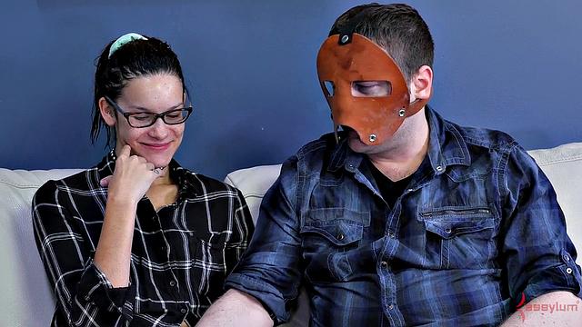 Babe gets tight asshole played