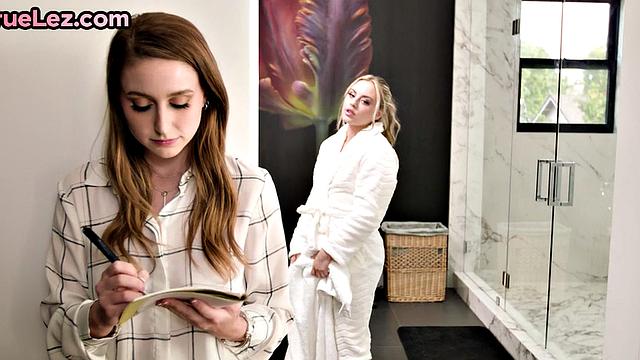 Lez nympho babes love fingering wet cunts while moaning