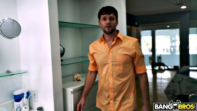 The Hottest Stepdaughter