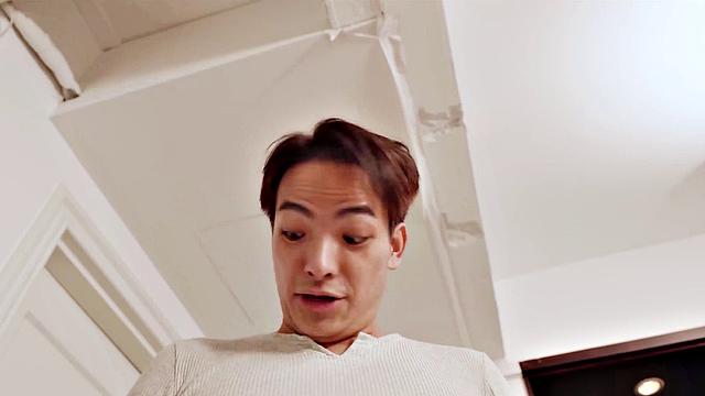 Taiwan YoYo has an old friend from Uni visit and fuck her