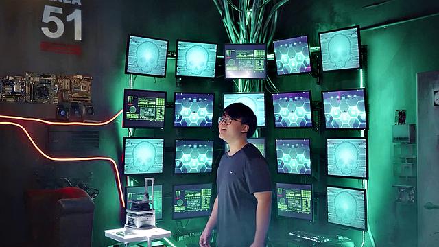 Taiwan YoYo has an old friend from Uni visit and fuck her