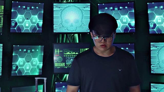 Taiwan YoYo has an old friend from Uni visit and fuck her