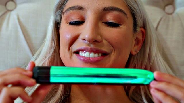 Squirting lesbians fingered by before spraying