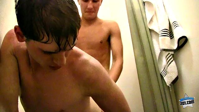 Hollywood 201: Episode 1 - Kain & Jayden Shower Together - Kain Lanning & Jayden Ellis