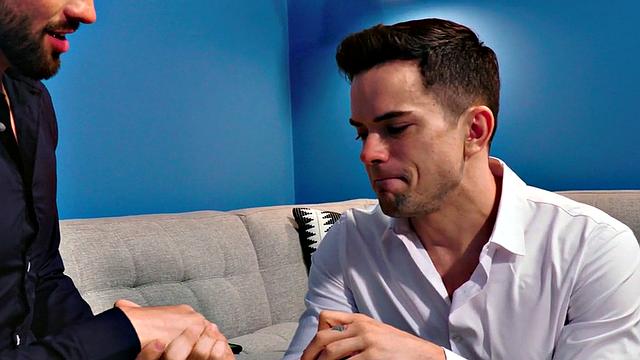 Tattooed top stud bareback bangs asshole till cumshot