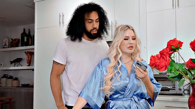 Bigbooty MILF bitch fucked by black guy in missionary