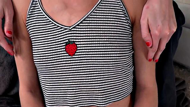 пошлый pov-трио: когда пальцы и шутки летят вместе