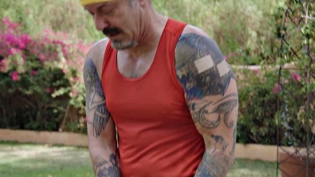 Oiled bigbooty ebony riding cock outdoor after yoga