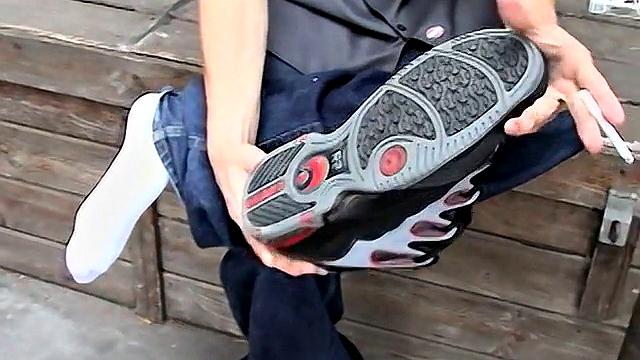 Str8 Boy Foot Show Outside - Ian Madrox